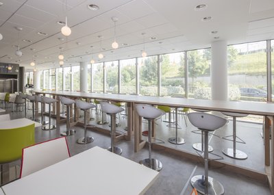 restaurant_04.jpg