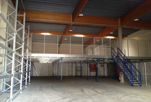 Everest Warehouse