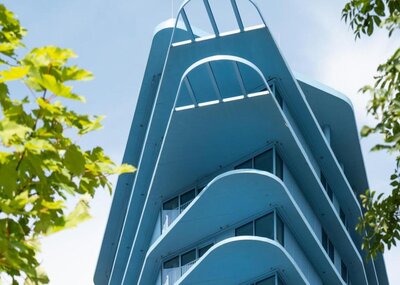 LivingT_bannerunder_ws01.jpg