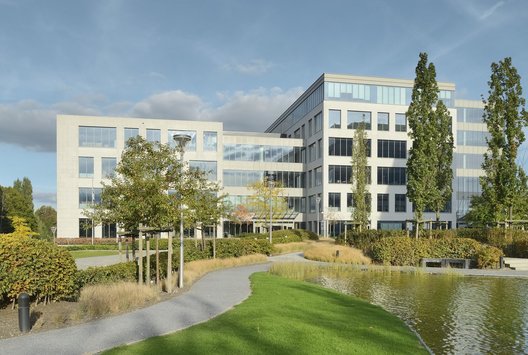Hermes Plaza